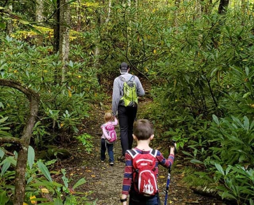 Hiking with the kids on our fall vacation