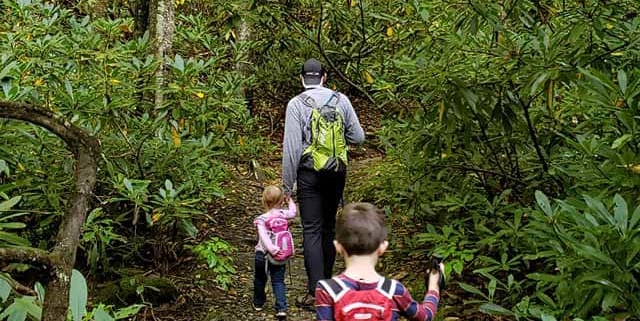 Hiking with the kids on our fall vacation