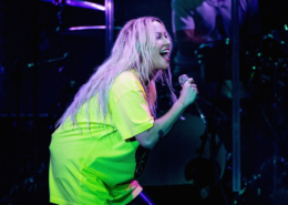 Alanis on stage in Raleigh